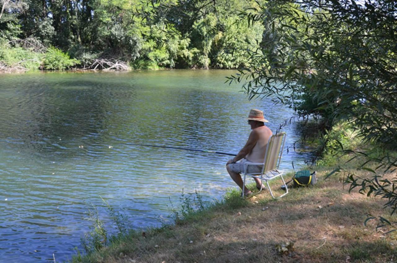 Camping Le Chassezac Sampzon Esterno foto